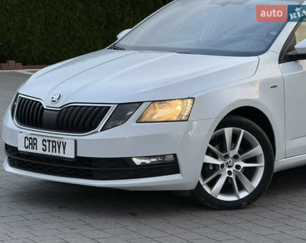Шкода Октавія 2017 у Стрые на Automoto.ua Білий Шкода Октавія, об'ємом двигуна 1.6 л та пробігом 218 тис. км за 12700 $, фото 7 на Automoto.ua