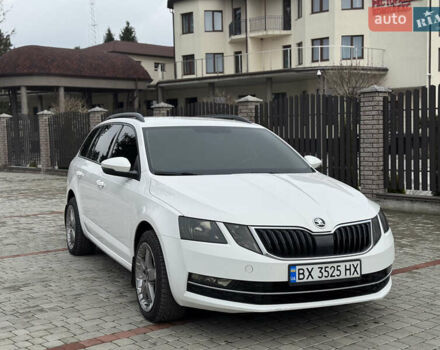 Білий Шкода Октавія, об'ємом двигуна 1.8 л та пробігом 216 тис. км за 14190 $, фото 2 на Automoto.ua