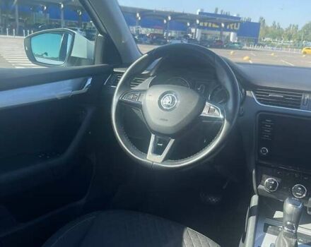 Белый Шкода Октавия, объемом двигателя 2 л и пробегом 220 тыс. км за 16200 $, фото 54 на Automoto.ua