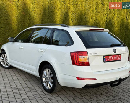 Белый Шкода Октавия, объемом двигателя 2 л и пробегом 183 тыс. км за 14300 $, фото 31 на Automoto.ua