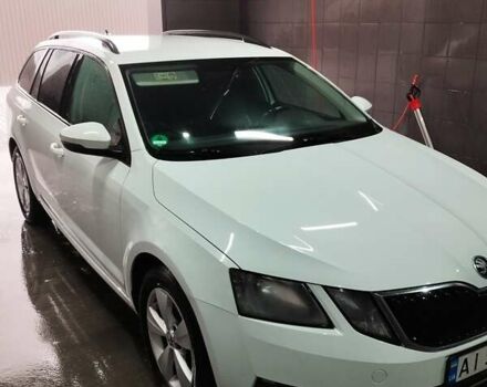 Белый Шкода Октавия, объемом двигателя 1.97 л и пробегом 275 тыс. км за 15200 $, фото 1 на Automoto.ua
