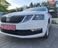 Белый Шкода Октавия, объемом двигателя 1.6 л и пробегом 254 тыс. км за 11200 $, фото 1 на Automoto.ua