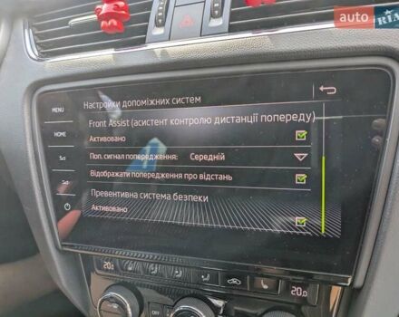 Білий Шкода Октавія, об'ємом двигуна 1.97 л та пробігом 182 тис. км за 19500 $, фото 36 на Automoto.ua