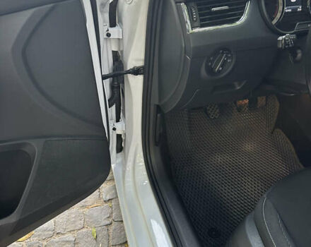 Белый Шкода Октавия, объемом двигателя 1.6 л и пробегом 197 тыс. км за 14499 $, фото 15 на Automoto.ua