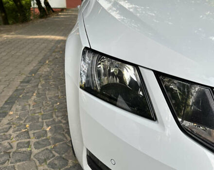 Белый Шкода Октавия, объемом двигателя 1.6 л и пробегом 197 тыс. км за 14499 $, фото 11 на Automoto.ua