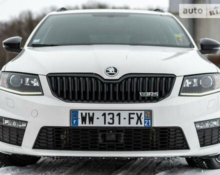 Белый Шкода Октавия, объемом двигателя 2 л и пробегом 260 тыс. км за 13000 $, фото 17 на Automoto.ua