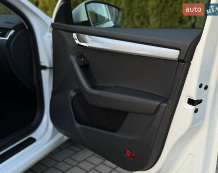 Белый Шкода Октавия, объемом двигателя 2 л и пробегом 183 тыс. км за 14300 $, фото 58 на Automoto.ua