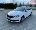 Белый Шкода Октавия, объемом двигателя 1.6 л и пробегом 258 тыс. км за 13500 $, фото 1 на Automoto.ua