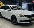 Белый Шкода Октавия, объемом двигателя 1.6 л и пробегом 260 тыс. км за 14400 $, фото 1 на Automoto.ua