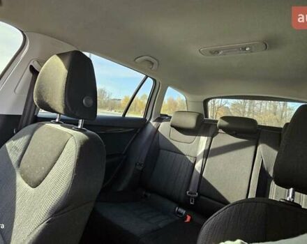 Белый Шкода Октавия, объемом двигателя 1.6 л и пробегом 245 тыс. км за 12499 $, фото 27 на Automoto.ua