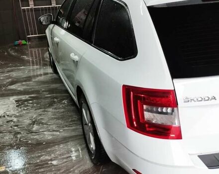 Белый Шкода Октавия, объемом двигателя 1.97 л и пробегом 275 тыс. км за 15200 $, фото 4 на Automoto.ua