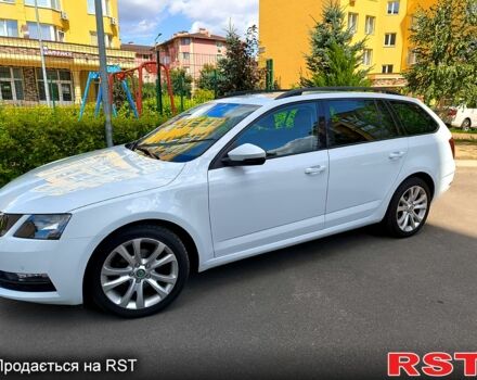 Білий Шкода Октавія, об'ємом двигуна 1.6 л та пробігом 222 тис. км за 12600 $, фото 2 на Automoto.ua
