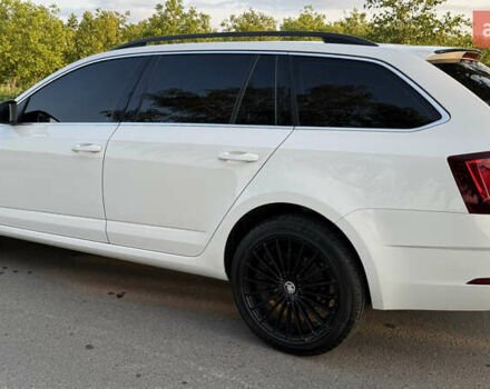 Белый Шкода Октавия, объемом двигателя 1.97 л и пробегом 308 тыс. км за 15600 $, фото 7 на Automoto.ua