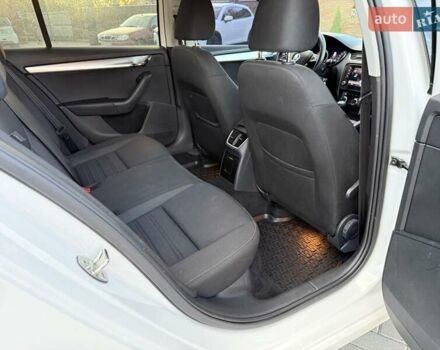 Белый Шкода Октавия, объемом двигателя 1.97 л и пробегом 222 тыс. км за 14900 $, фото 22 на Automoto.ua