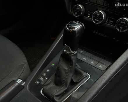 Белый Шкода Октавия, объемом двигателя 1.6 л и пробегом 212 тыс. км за 15340 $, фото 21 на Automoto.ua