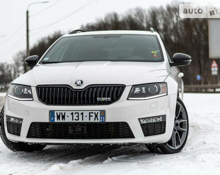 Белый Шкода Октавия, объемом двигателя 2 л и пробегом 260 тыс. км за 13000 $, фото 19 на Automoto.ua