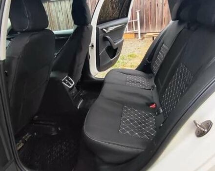 Белый Шкода Октавия, объемом двигателя 1.6 л и пробегом 342 тыс. км за 10800 $, фото 8 на Automoto.ua