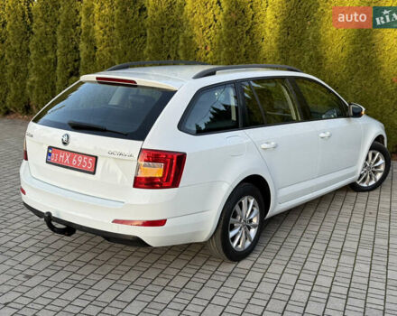 Белый Шкода Октавия, объемом двигателя 2 л и пробегом 183 тыс. км за 14300 $, фото 27 на Automoto.ua