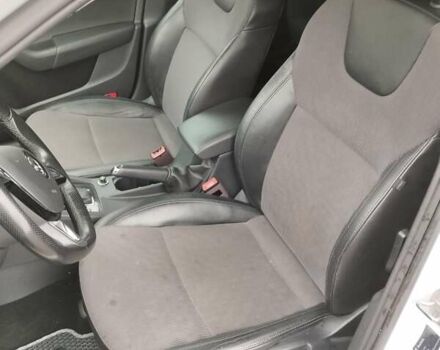 Белый Шкода Октавия, объемом двигателя 1.97 л и пробегом 275 тыс. км за 15200 $, фото 12 на Automoto.ua