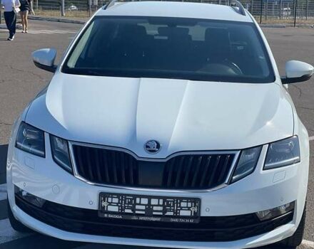 Белый Шкода Октавия, объемом двигателя 2 л и пробегом 220 тыс. км за 16200 $, фото 118 на Automoto.ua