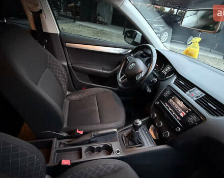 Белый Шкода Октавия, объемом двигателя 1.6 л и пробегом 290 тыс. км за 10999 $, фото 13 на Automoto.ua