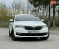 Білий Шкода Октавія, об'ємом двигуна 1.6 л та пробігом 240 тис. км за 13999 $, фото 1 на Automoto.ua