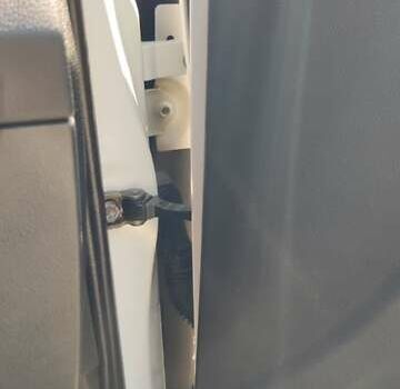 Белый Шкода Октавия, объемом двигателя 1.6 л и пробегом 186 тыс. км за 14900 $, фото 15 на Automoto.ua