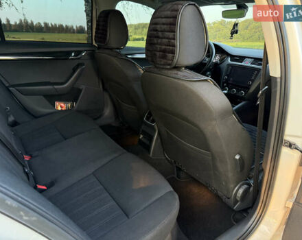 Белый Шкода Октавия, объемом двигателя 1.97 л и пробегом 308 тыс. км за 15600 $, фото 33 на Automoto.ua