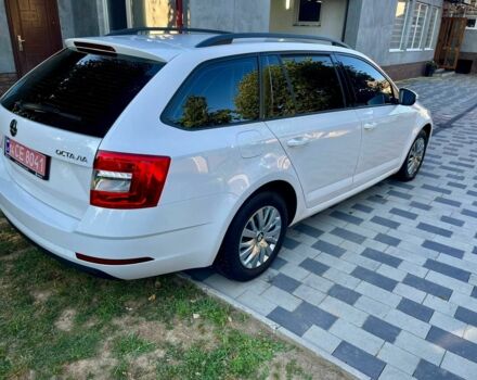 Белый Шкода Октавия, объемом двигателя 1.6 л и пробегом 208 тыс. км за 11699 $, фото 10 на Automoto.ua