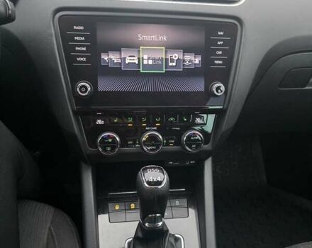 Белый Шкода Октавия, объемом двигателя 1.97 л и пробегом 273 тыс. км за 15200 $, фото 5 на Automoto.ua