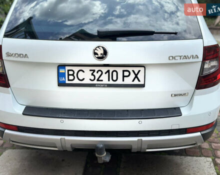 Белый Шкода Октавия, объемом двигателя 1.97 л и пробегом 162 тыс. км за 22500 $, фото 5 на Automoto.ua