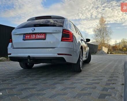 Белый Шкода Октавия, объемом двигателя 1.6 л и пробегом 245 тыс. км за 12499 $, фото 8 на Automoto.ua