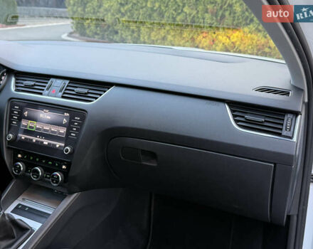 Шкода Октавія 2017 у Стрые на Automoto.ua Білий Шкода Октавія, об'ємом двигуна 1.6 л та пробігом 218 тис. км за 12700 $, фото 39 на Automoto.ua