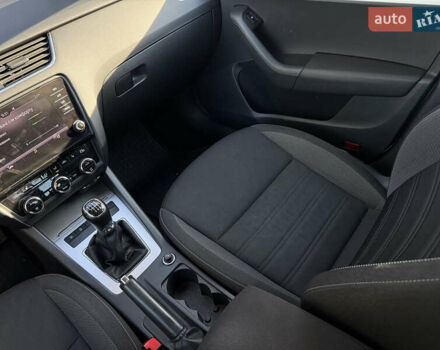 Білий Шкода Октавія, об'ємом двигуна 1.97 л та пробігом 250 тис. км за 13300 $, фото 30 на Automoto.ua