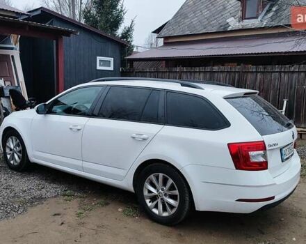 Белый Шкода Октавия, объемом двигателя 1.6 л и пробегом 342 тыс. км за 10800 $, фото 12 на Automoto.ua