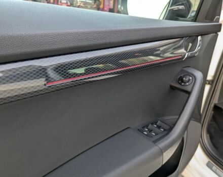 Белый Шкода Октавия, объемом двигателя 2 л и пробегом 182 тыс. км за 17800 $, фото 10 на Automoto.ua