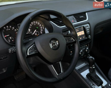 Белый Шкода Октавия, объемом двигателя 2 л и пробегом 183 тыс. км за 14300 $, фото 48 на Automoto.ua