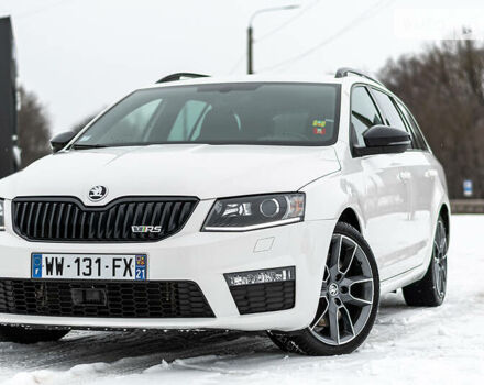 Белый Шкода Октавия, объемом двигателя 2 л и пробегом 260 тыс. км за 13000 $, фото 21 на Automoto.ua