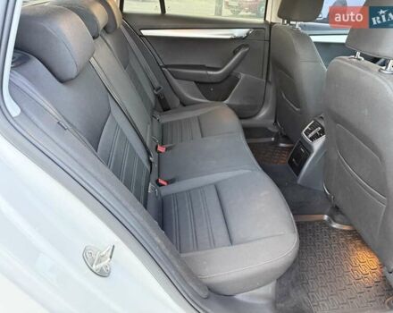 Белый Шкода Октавия, объемом двигателя 1.97 л и пробегом 222 тыс. км за 14900 $, фото 15 на Automoto.ua