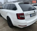 Белый Шкода Октавия, объемом двигателя 2 л и пробегом 320 тыс. км за 14500 $, фото 13 на Automoto.ua