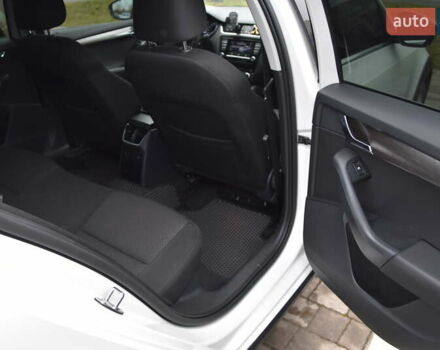 Белый Шкода Октавия, объемом двигателя 1.97 л и пробегом 246 тыс. км за 18300 $, фото 22 на Automoto.ua