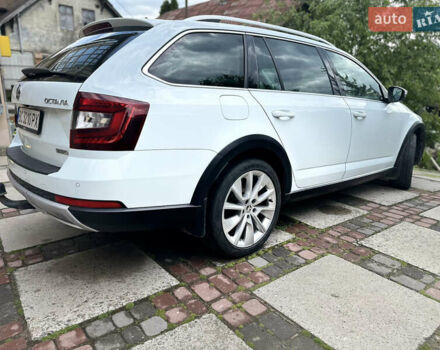 Белый Шкода Октавия, объемом двигателя 1.97 л и пробегом 162 тыс. км за 22500 $, фото 6 на Automoto.ua