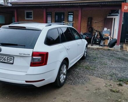 Белый Шкода Октавия, объемом двигателя 1.6 л и пробегом 342 тыс. км за 10800 $, фото 11 на Automoto.ua