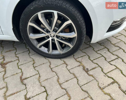 Білий Шкода Октавія, об'ємом двигуна 1.6 л та пробігом 195 тис. км за 14800 $, фото 32 на Automoto.ua