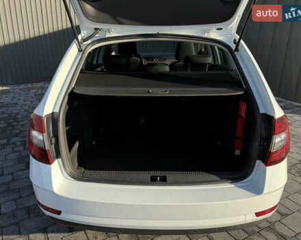 Білий Шкода Октавія, об'ємом двигуна 1.97 л та пробігом 250 тис. км за 13300 $, фото 19 на Automoto.ua