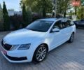 Белый Шкода Октавия, объемом двигателя 2 л и пробегом 245 тыс. км за 13500 $, фото 1 на Automoto.ua