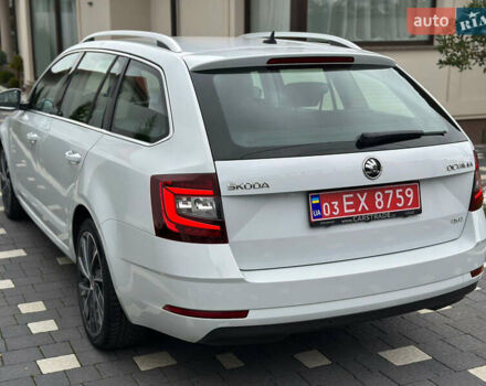 Белый Шкода Октавия, объемом двигателя 1.97 л и пробегом 232 тыс. км за 13980 $, фото 3 на Automoto.ua