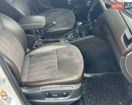 Белый Шкода Октавия, объемом двигателя 2 л и пробегом 240 тыс. км за 17499 $, фото 13 на Automoto.ua