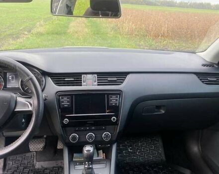 Білий Шкода Октавія, об'ємом двигуна 1.6 л та пробігом 193 тис. км за 12300 $, фото 5 на Automoto.ua