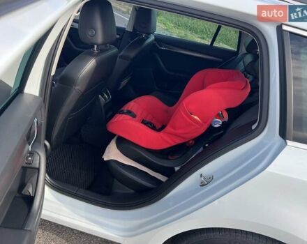 Белый Шкода Октавия, объемом двигателя 1.6 л и пробегом 210 тыс. км за 13400 $, фото 14 на Automoto.ua